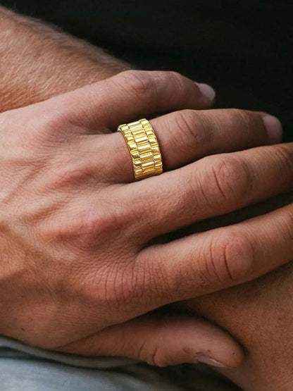 Old Money Raw Gold Ring